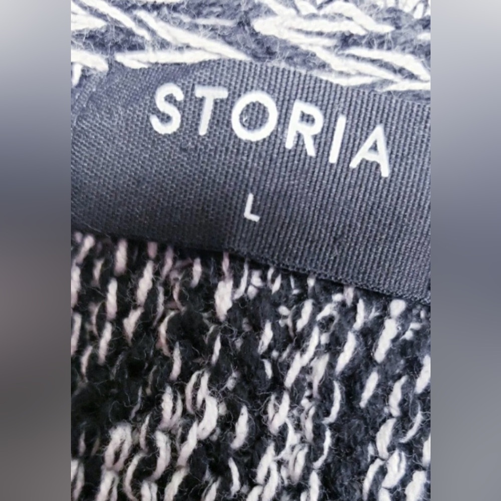 STORIA FLORAL SWEATER SET (BLACK/WHITE) - Picture 16 of 16